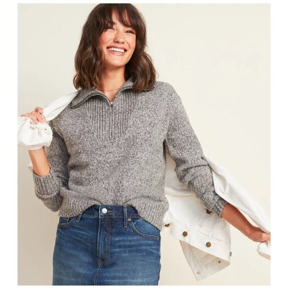 Old Navy Mock-Neck 1/4-Zip Sweater - Picture 1 of 4